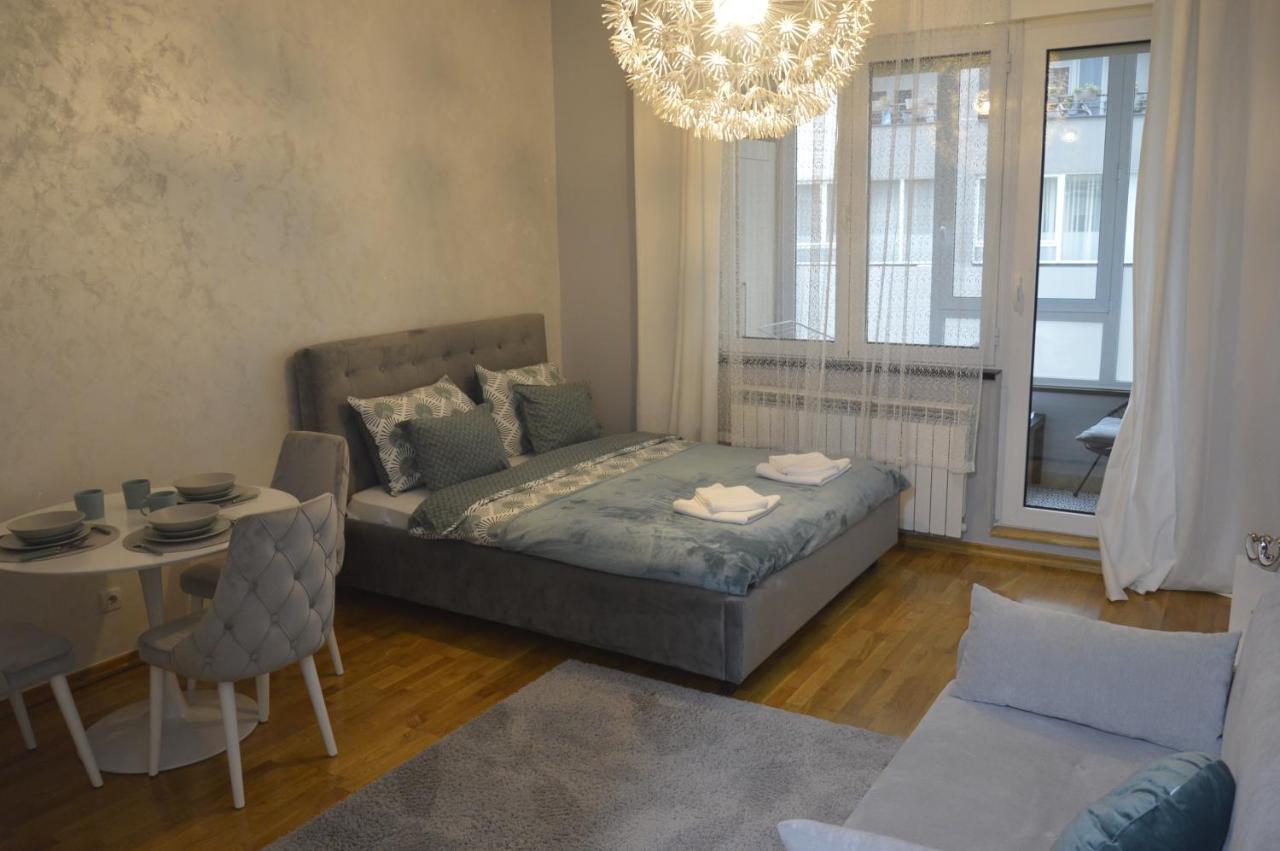 Teodora Lux Apartman Free Privat Parking Apartment Novi Sad Bagian luar foto