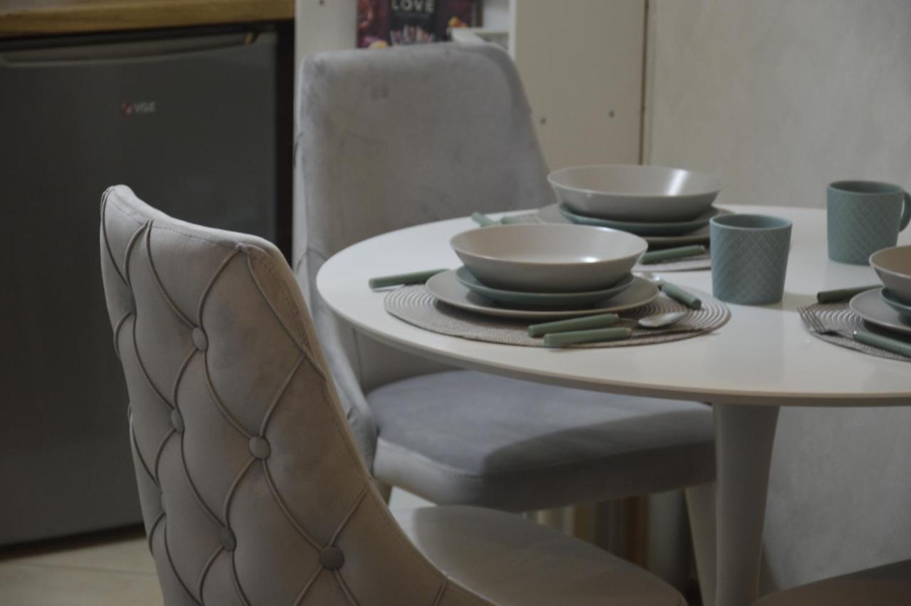 Teodora Lux Apartman Free Privat Parking Apartment Novi Sad Bagian luar foto